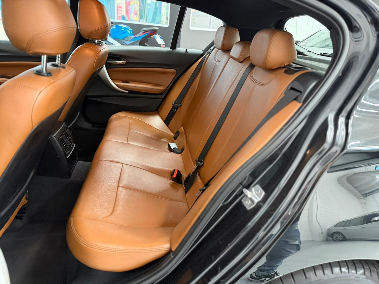 Bmw 118 118d 5p. Urban