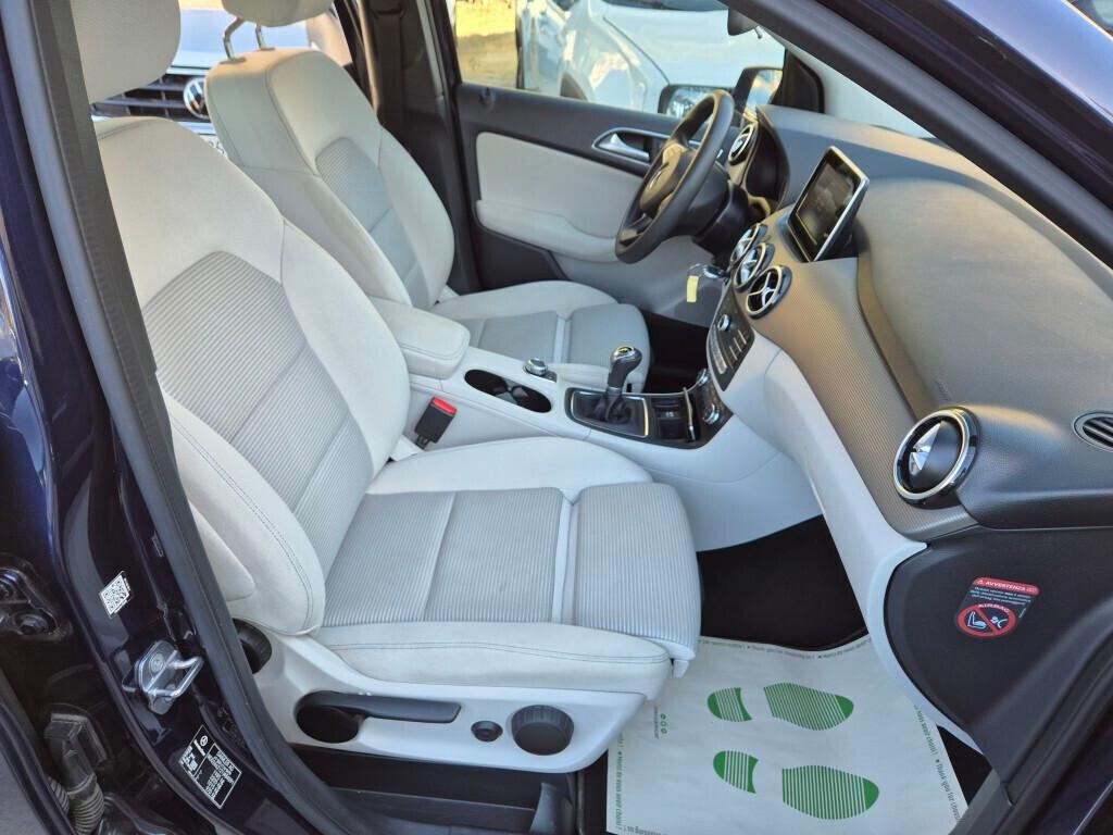 Mercedes B 180 d Executive UNICO PROPRIETARIO