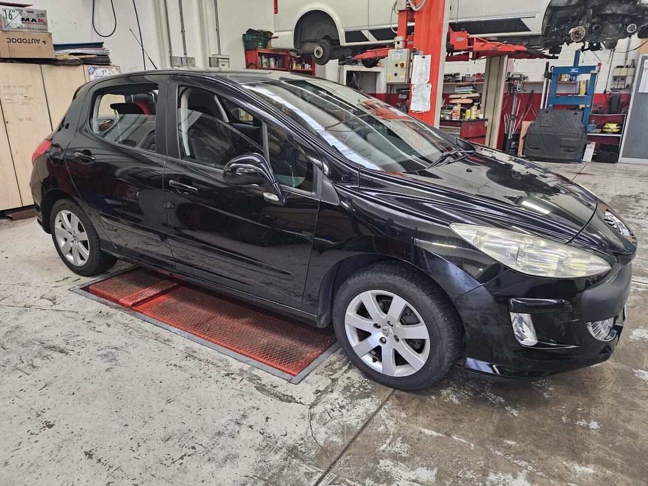 Peugeot 308 1.6 VTi 120CV 5p. Tecno