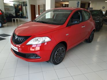 Lancia Ypsilon 1.0 70CV Hybrid Oro