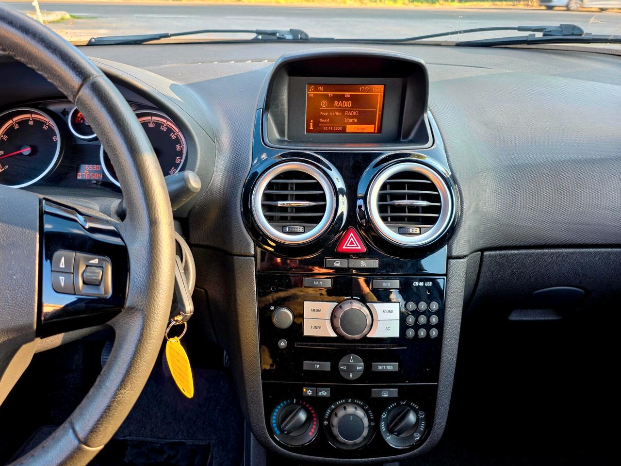 Opel Corsa 1.2 3 porte b-color 2015-E5B Manuale NEO