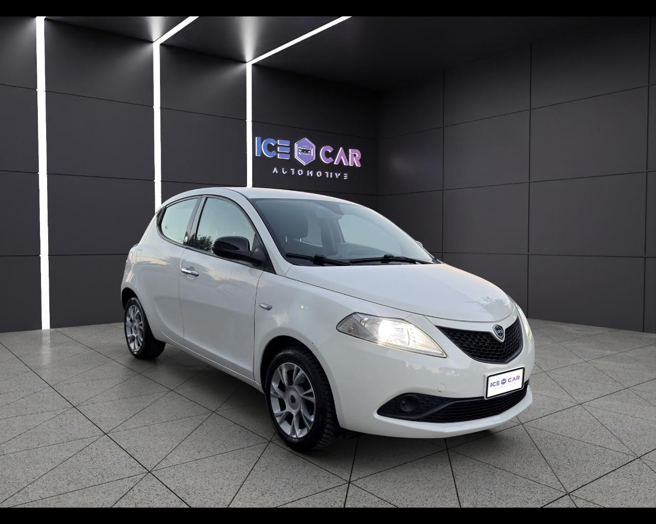 LANCIA Ypsilon 3ª serie - Ypsilon 1.2 69 CV 5 porte GPL Ecochic Elefantino Blu