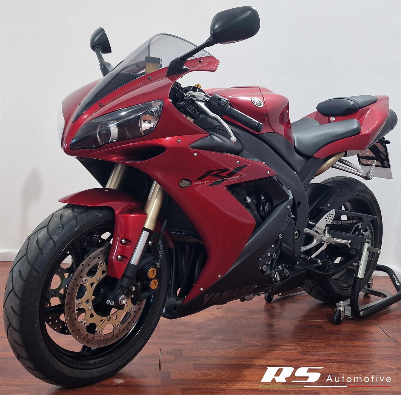 Yamaha YZF R1