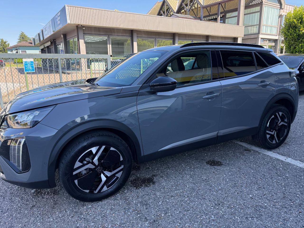 PEUGEOT 2008 PureTech 100 S&S Allure
