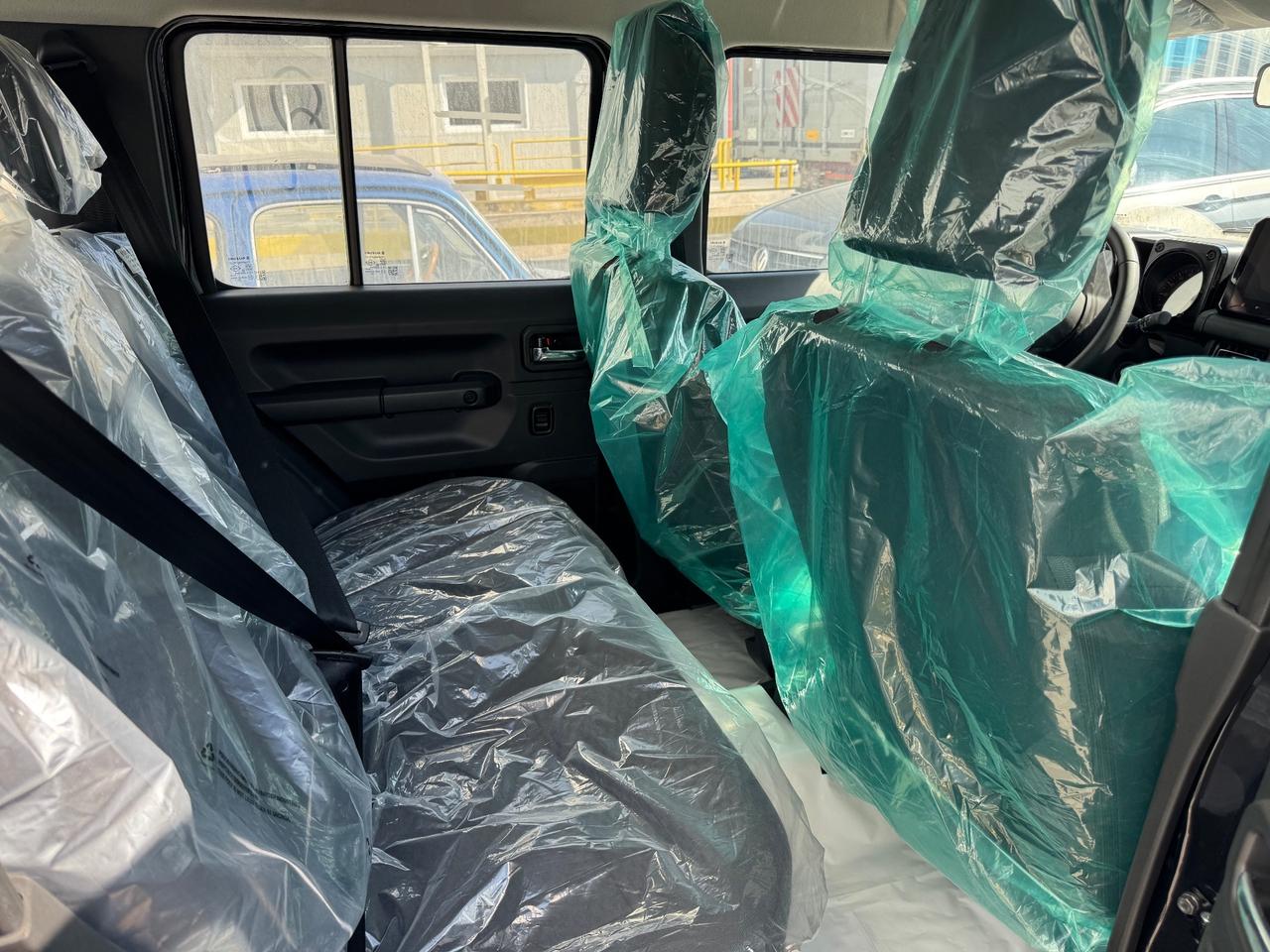 Suzuki Jimny 1.5 automatico 5 porte
