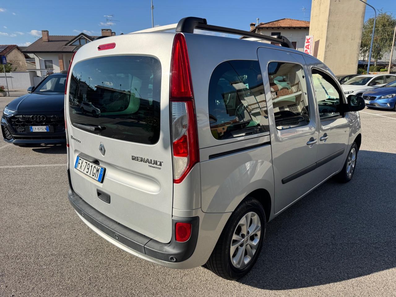 Renault Kangoo 1.5 dCi 95CV Limited N1 netto