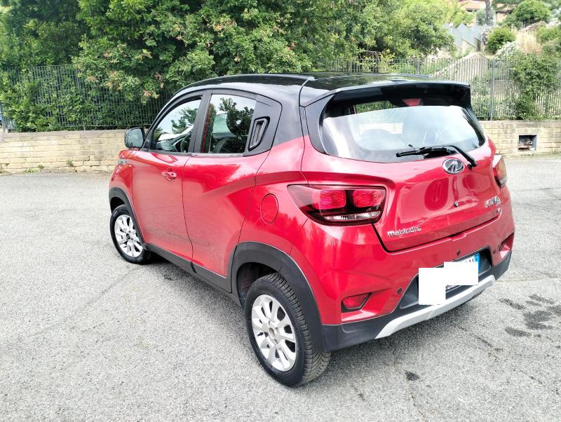 Mahindra KUV100 1.2 K8