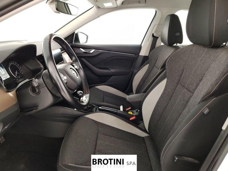 Škoda Kamiq 1.0 TSI 70KW BLACK DOTS