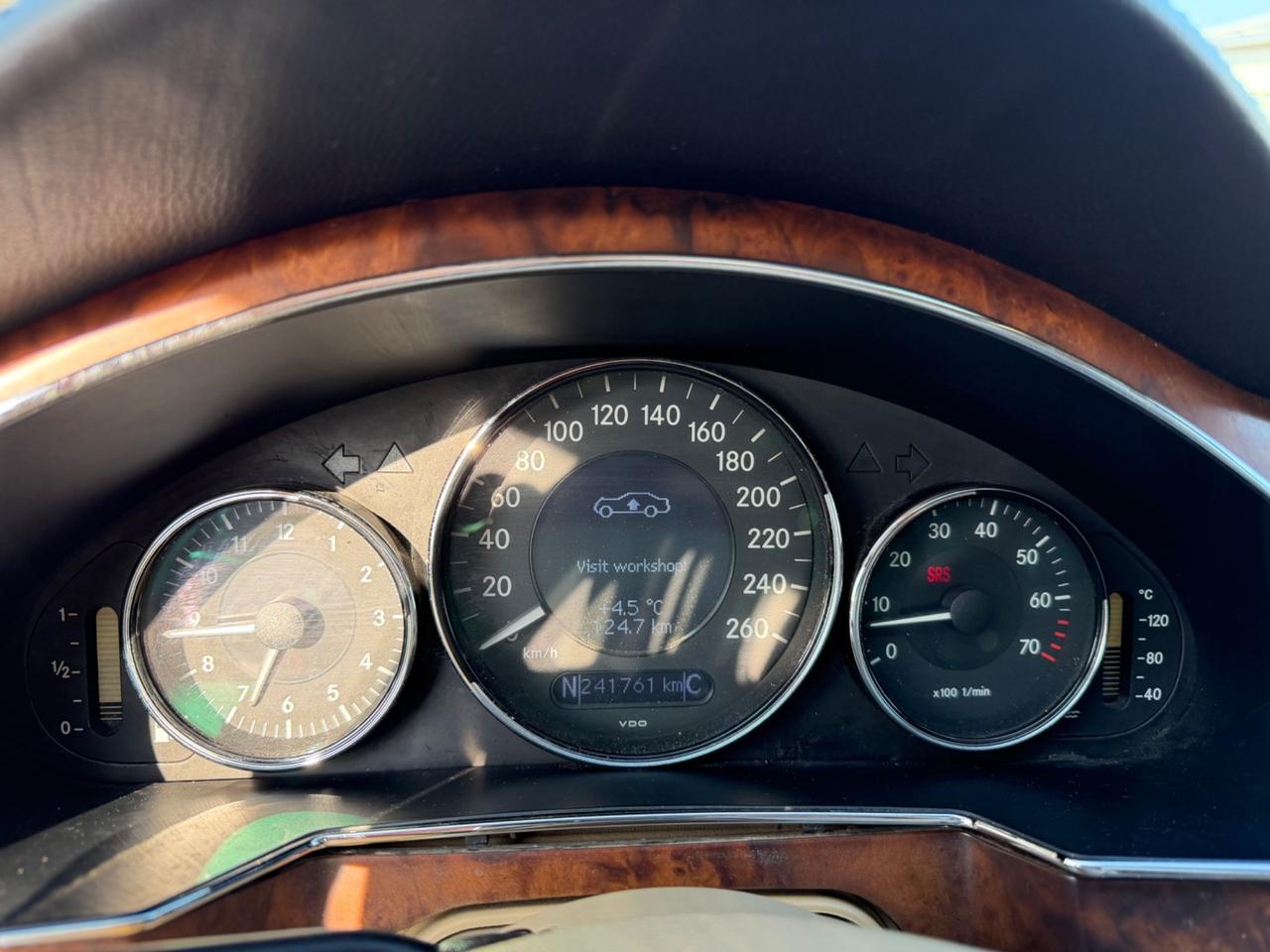 Mercedes-benz CLS 500