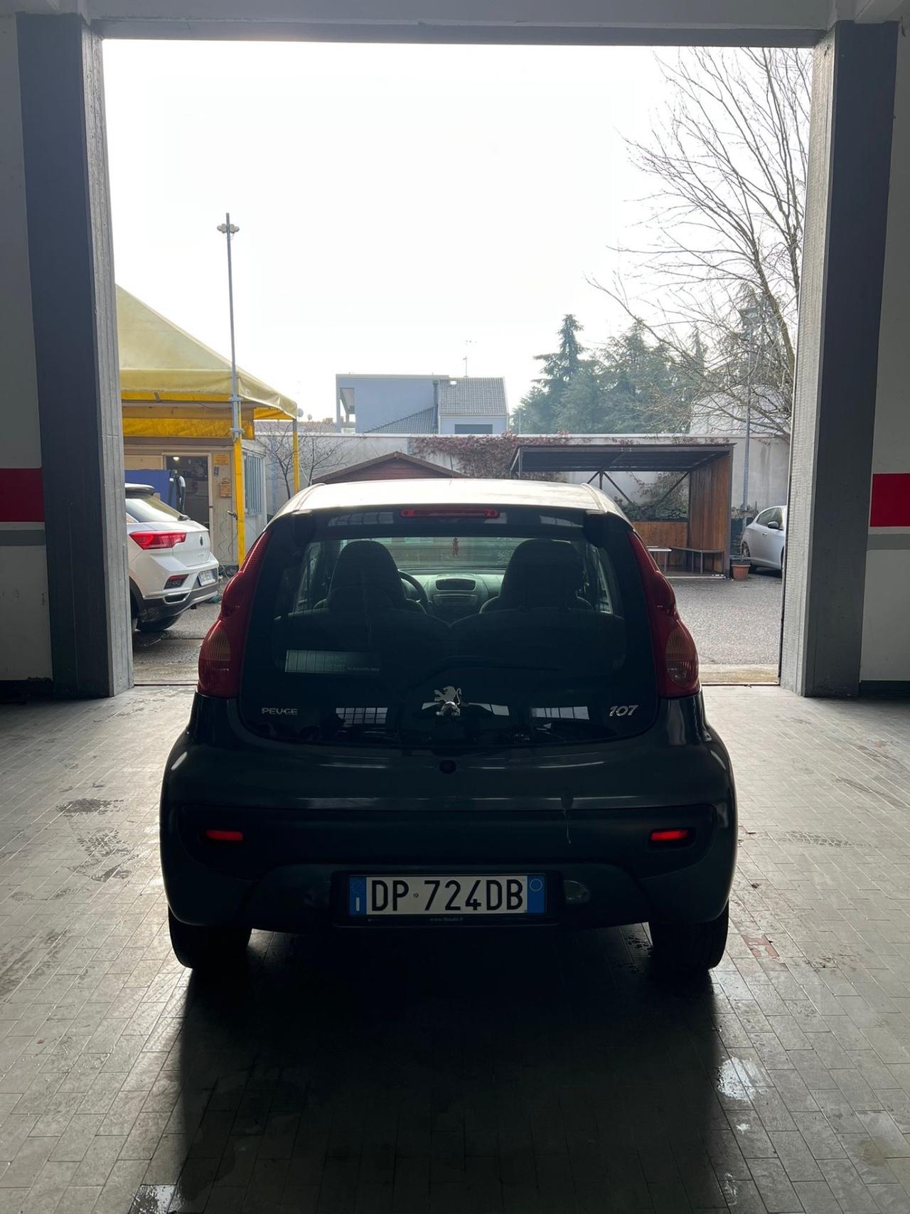 Peugeot 107 1.0 68CV 3p. Urban Move