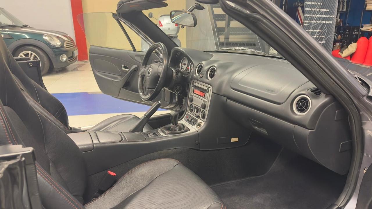 Mazda MX-5 1.6i 16V cat Twins