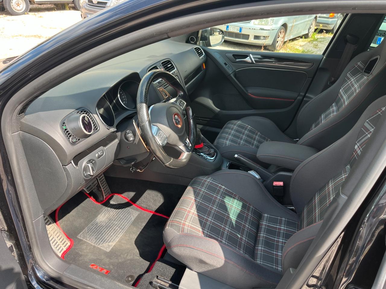 Volkswagen Golf GTI 2.0 TSI DSG 5p.