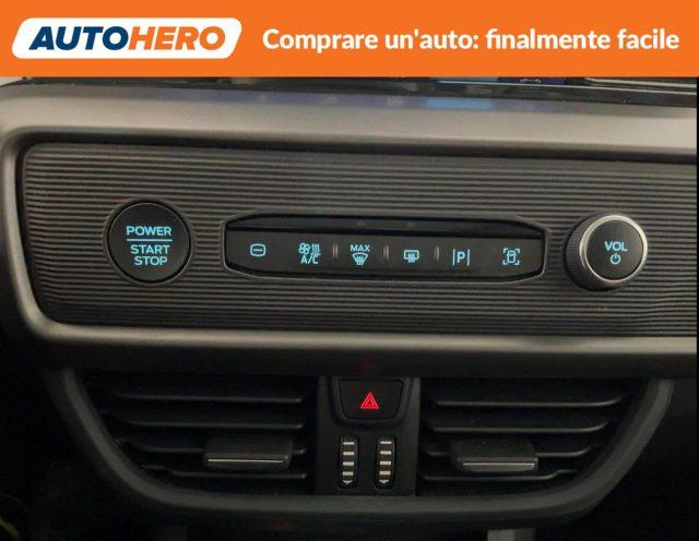 FORD Tourneo Courier 1.0 EcoBoost Titanium