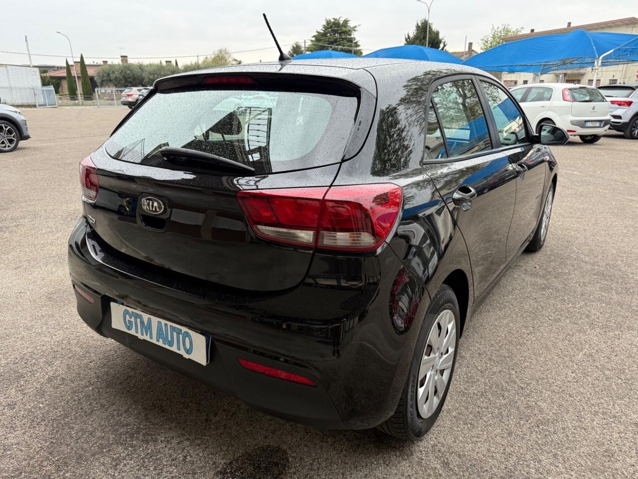 Kia Rio 1.2 Benzina 84CV - Neopatentati