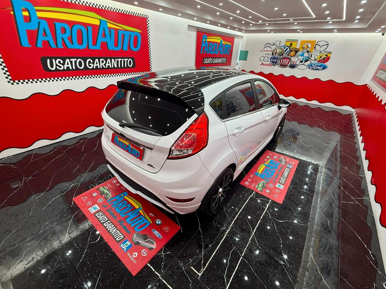Ford Fiesta 1.5 TDCi 75cv BLACK-WHITE - 2014