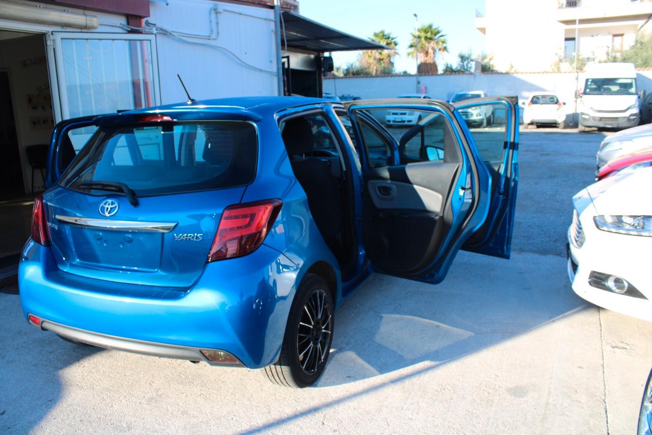 Toyota Yaris 1.4 D-4D 5 porte Lounge