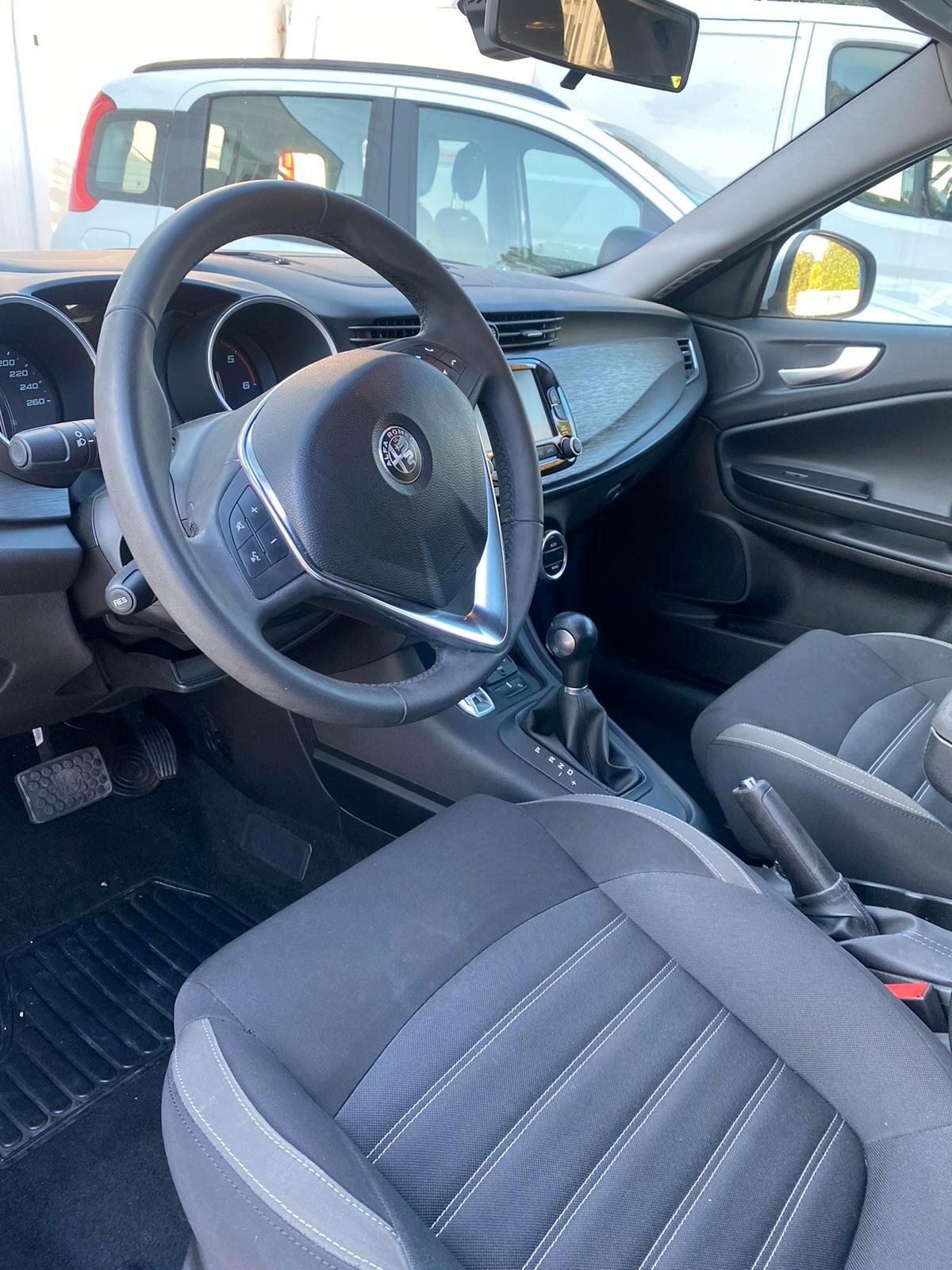 Alfa Romeo Giulietta 1.6 JTDm TCT 120 CV Business