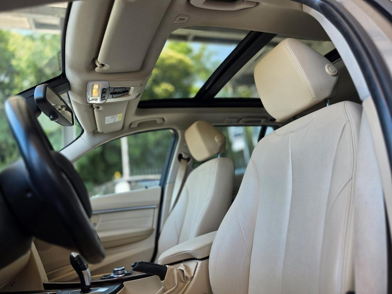 Bmw 320 320d xDrive Touring Luxury