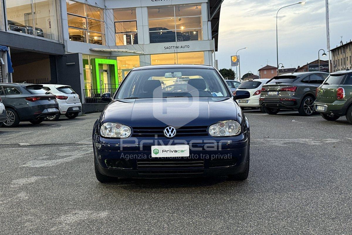 VOLKSWAGEN Golf 1.6 16V cat 5 porte Highline