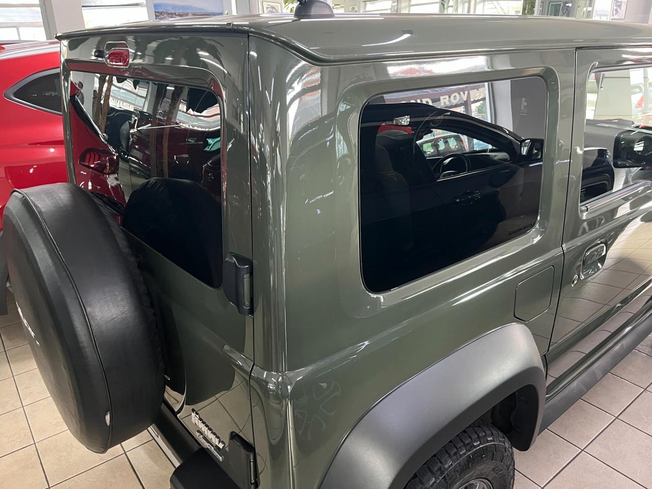 Suzuki Jimny 1.5 5MT Top - 2019