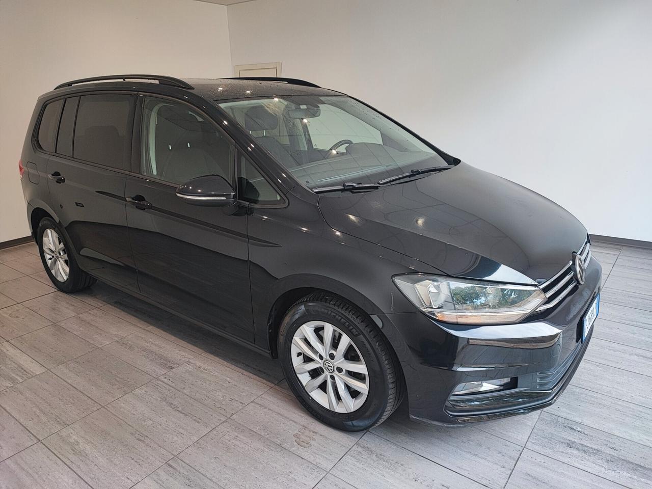 Volkswagen Touran 2.0 TDI SCR DSG 7 POSTI