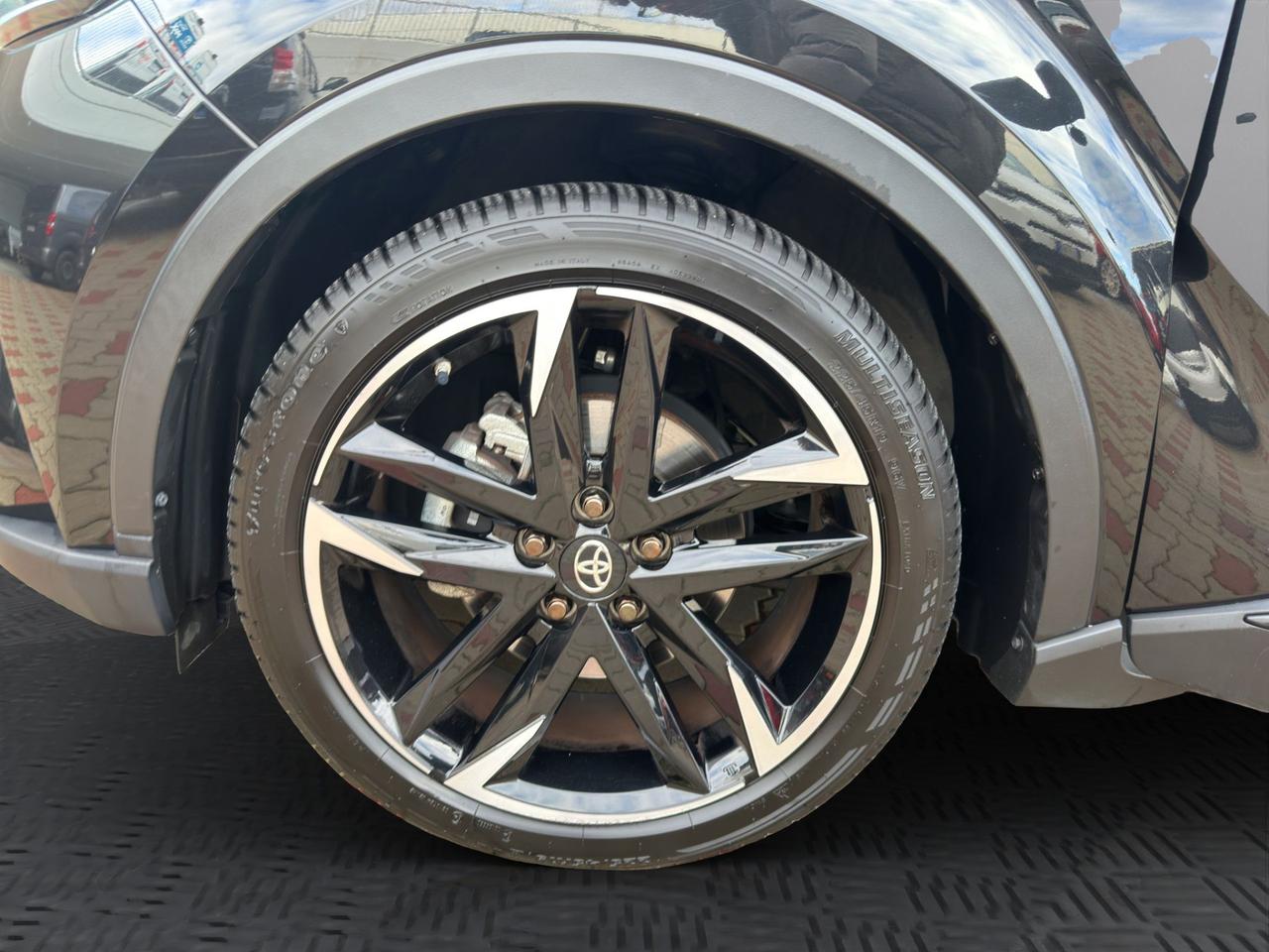 Toyota C-HR 2.0h GR Sport Black edition e-cvt