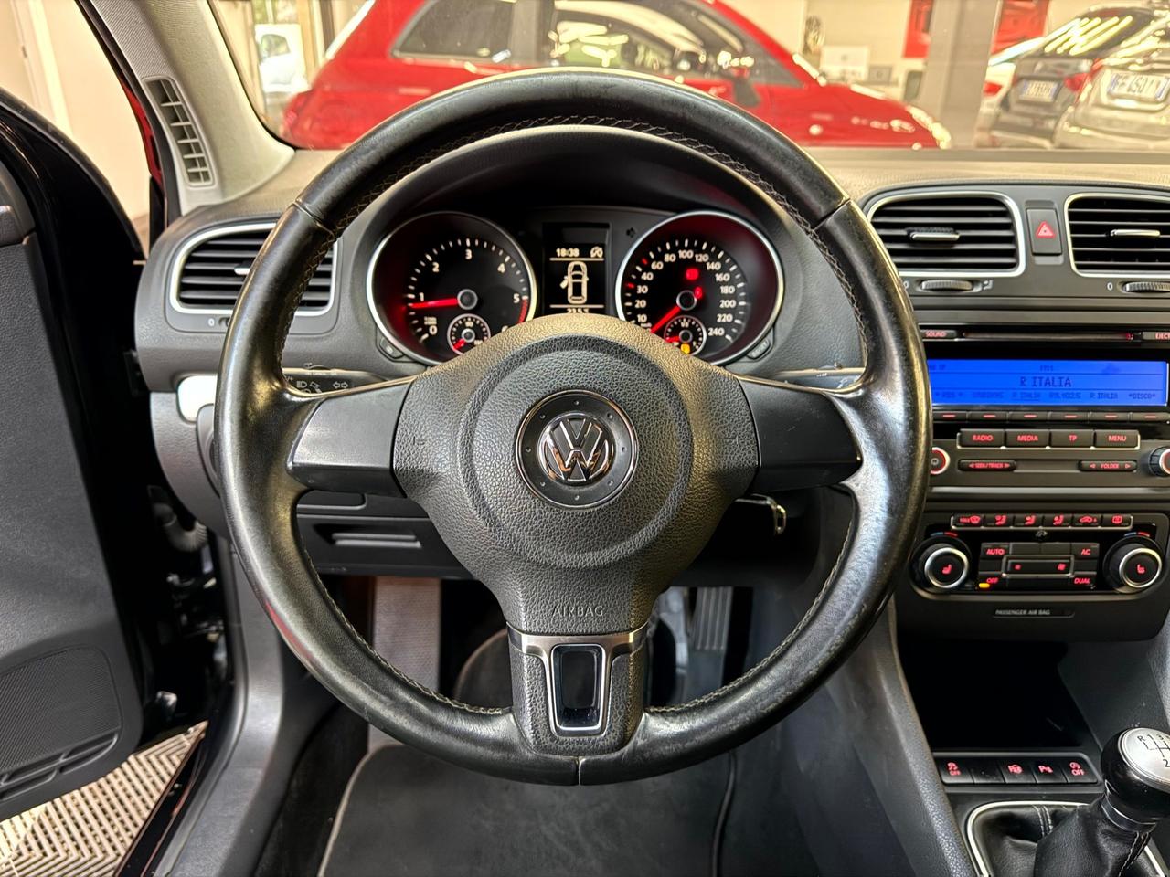 Volkswagen Golf 1.6 TDI LED - FABIANOAUTO