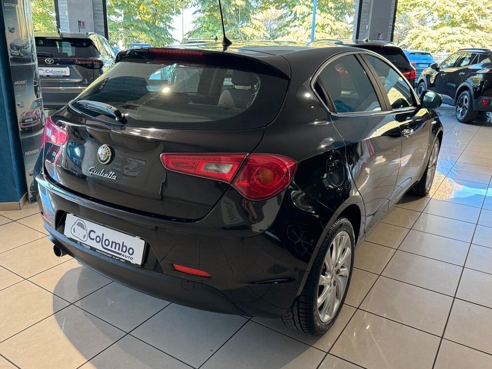 Alfa Romeo Giulietta 1.6 jtdm Exclusive Led Touch 17" Neopat