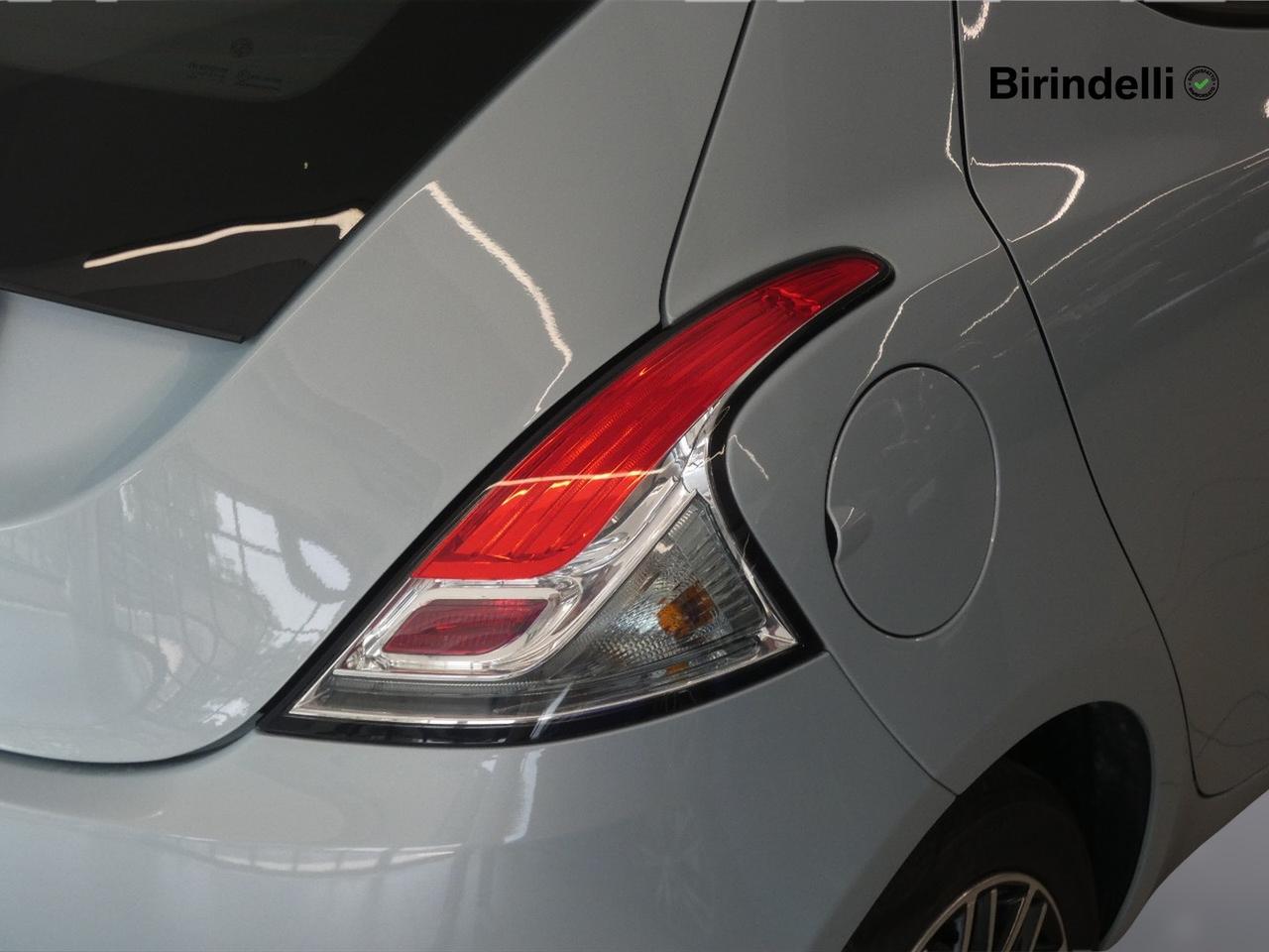 LANCIA Ypsilon 3ª serie - Ypsilon 1.0 FireFly 5 porte S&S Hybrid Platino