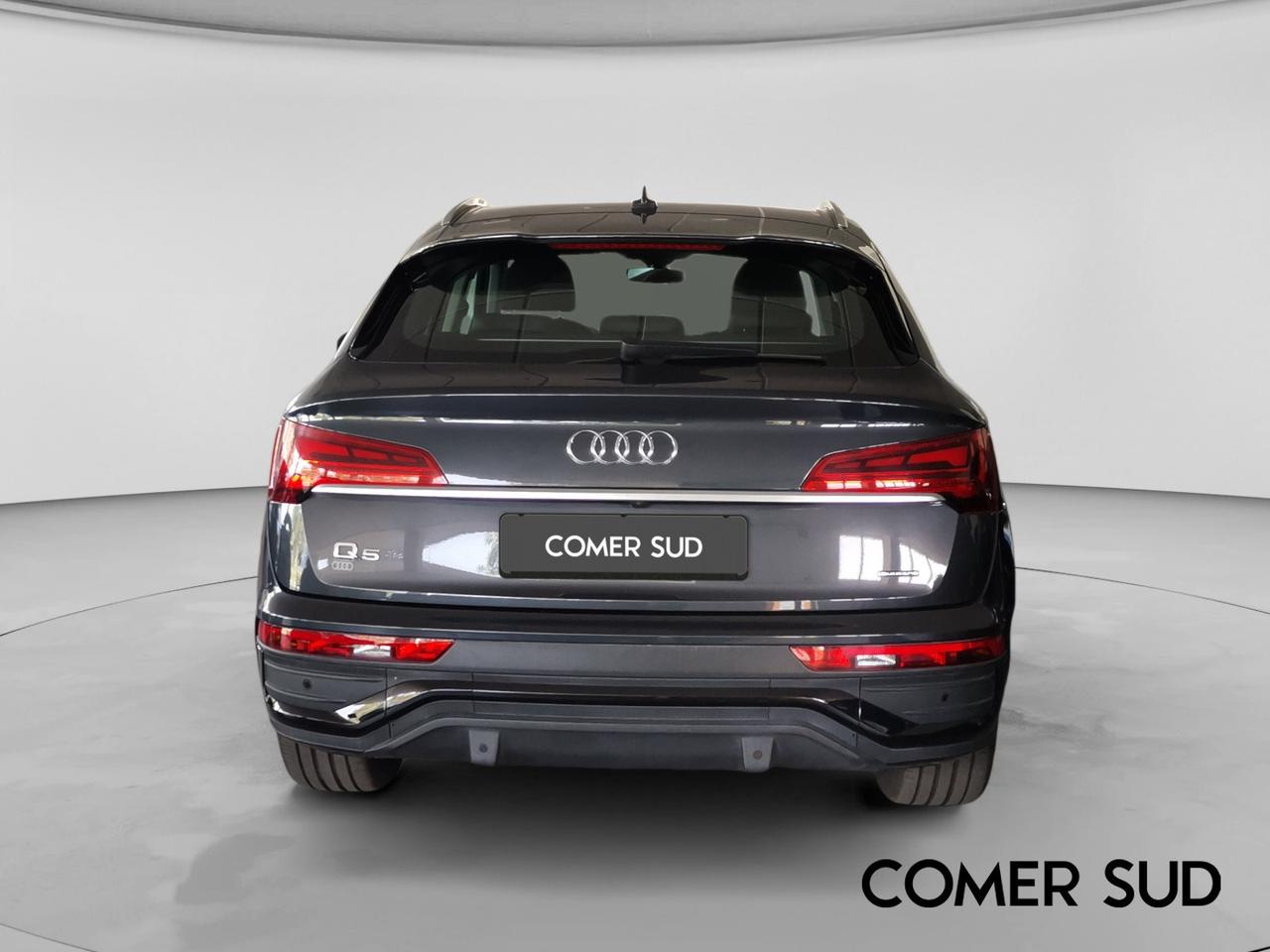 AUDI Q5 I Sportback 2021 - Q5 Sportback 40 2.0 tdi mhev 12V Business Advanced quattro s-tronic