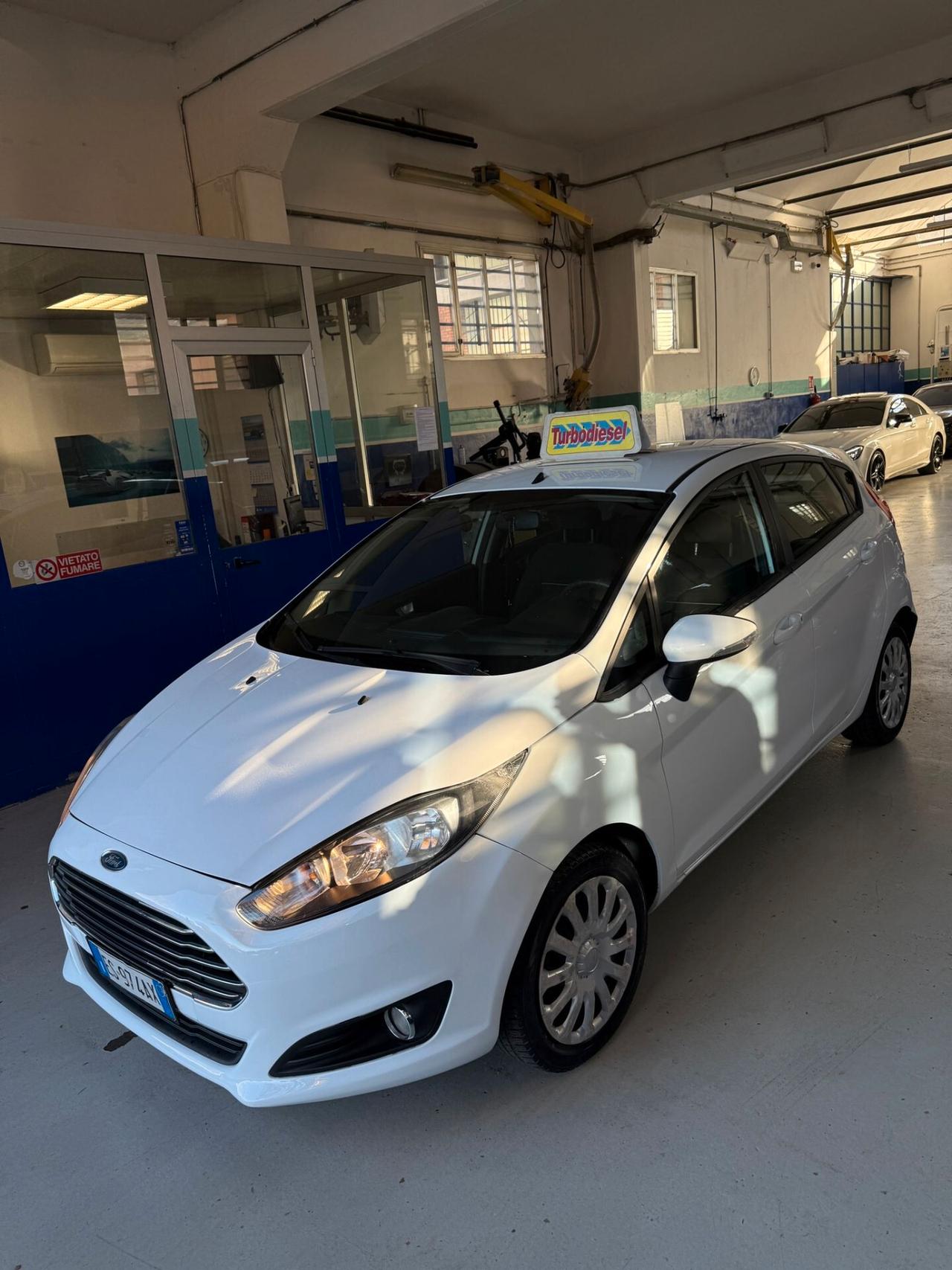 Ford Fiesta 1.5 TDCi 75CV 5 porte