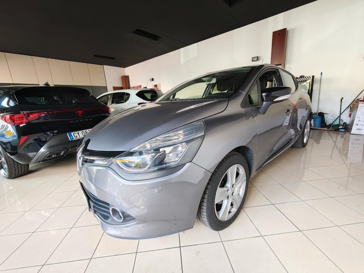 Renault Clio 1.2 75CV 5 porte ESENZIONE BOLLO!