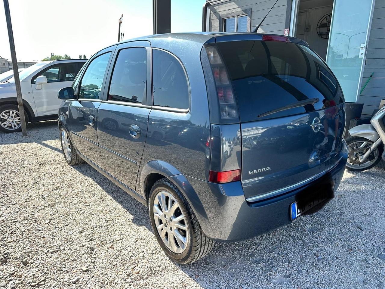 Opel Meriva 1.4 16V GPL-TECH Enjoy