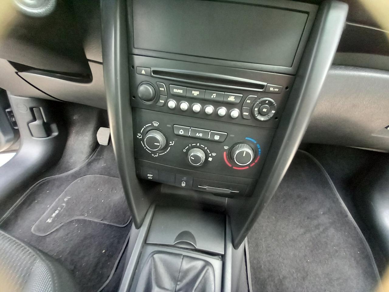 Peugeot 207 1.4 HDi 70CV 5p. Millesim 200