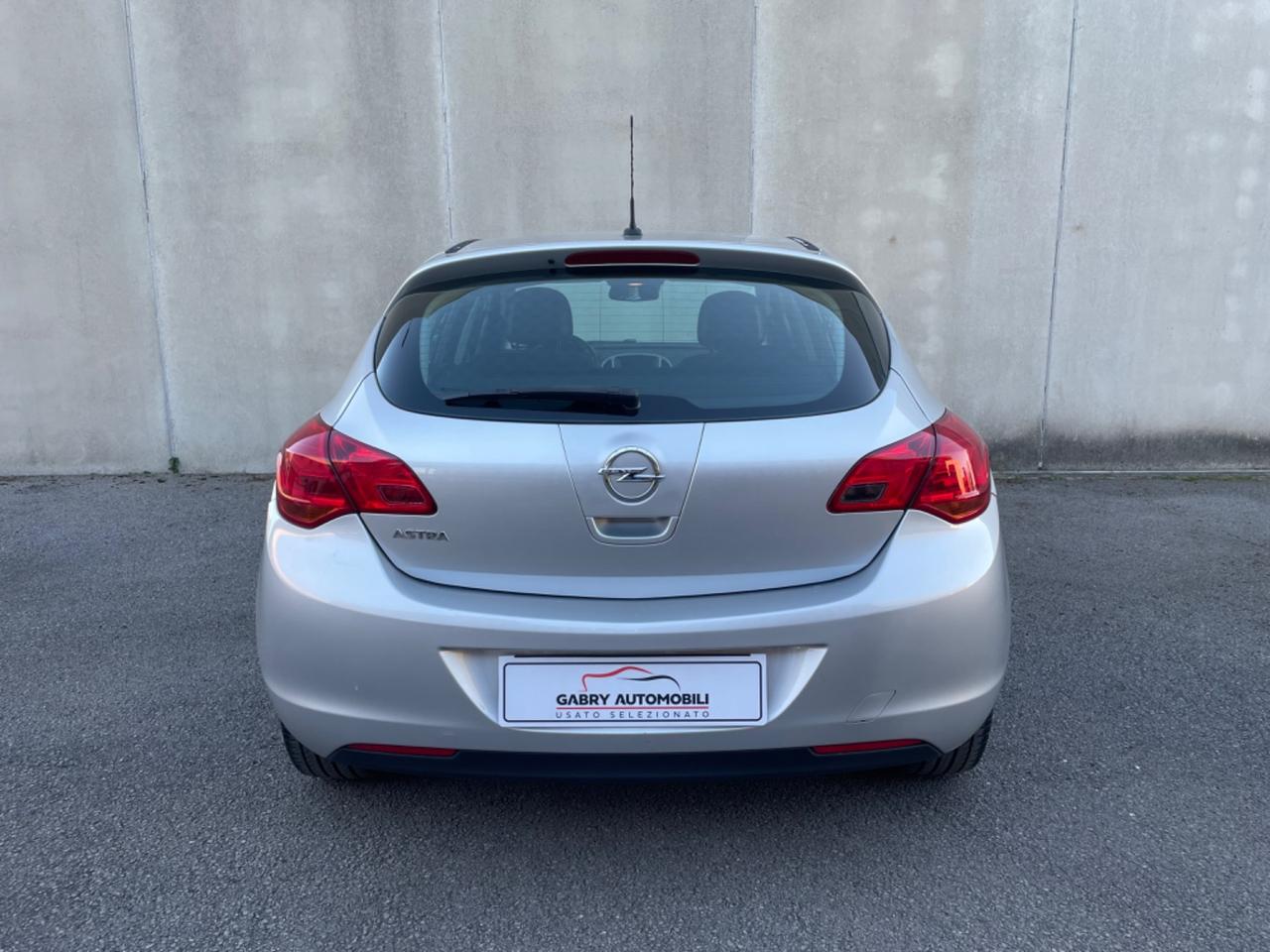 Opel Astra 1.6 115CV 5 porte Cosmo UNICO PROPRIETARIO