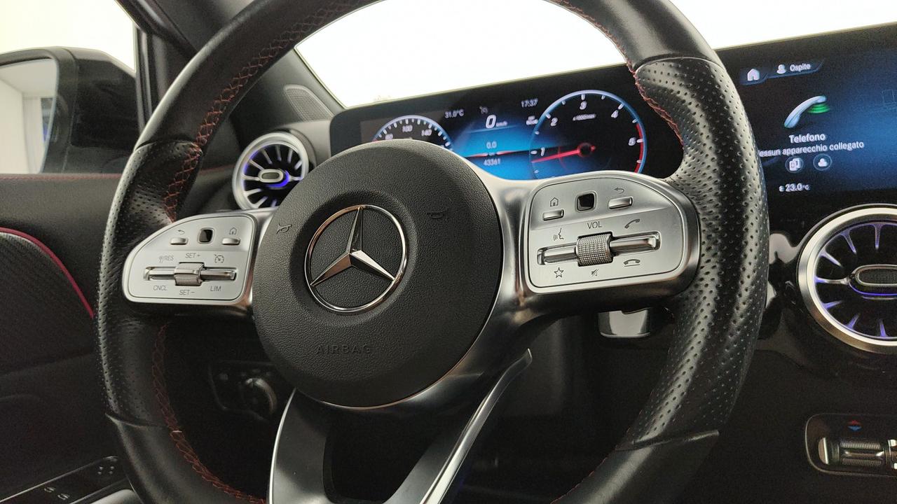 Mercedes-Benz GLA 180 d Premium auto
