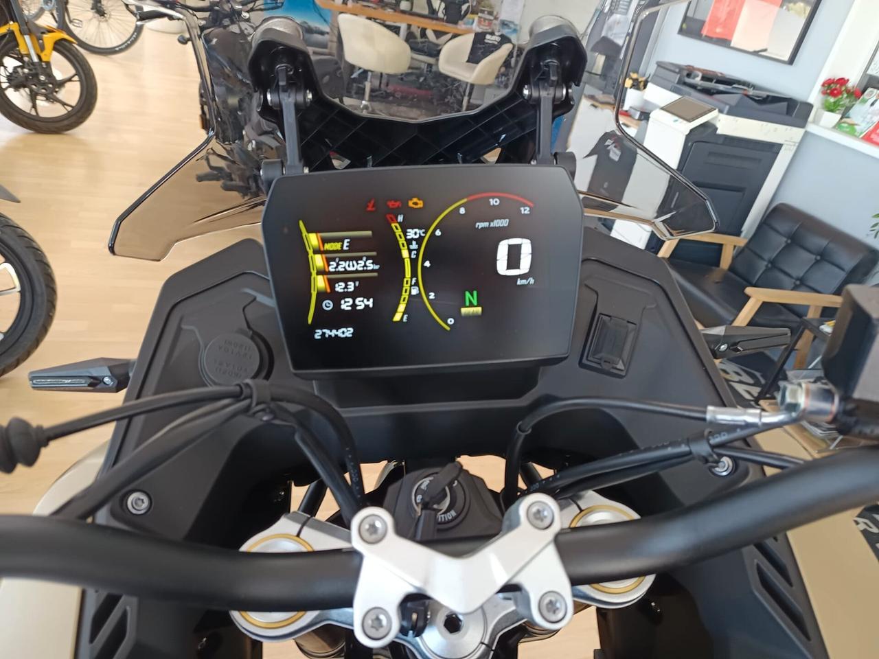 Voge Valico 625 DSX TUO A 110€ / MESE