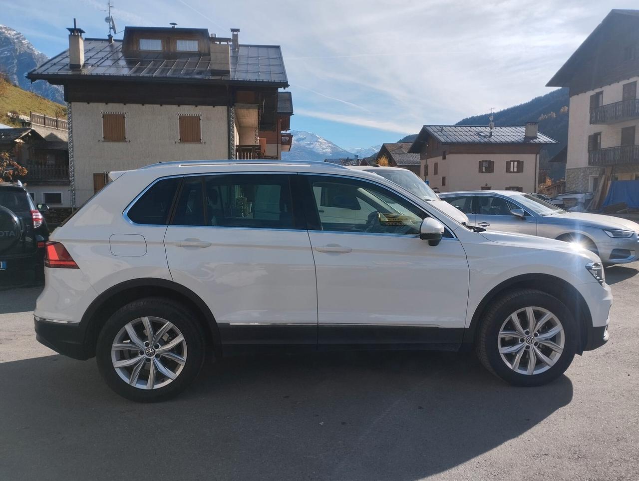 Volkswagen Tiguan 2.0 TDI SCR 4MOTION Business BlueMotion Technology