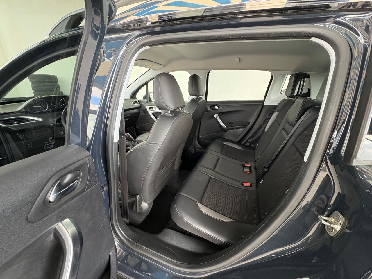 Peugeot 2008 BlueHDi 120 EAT6 S&S Allure