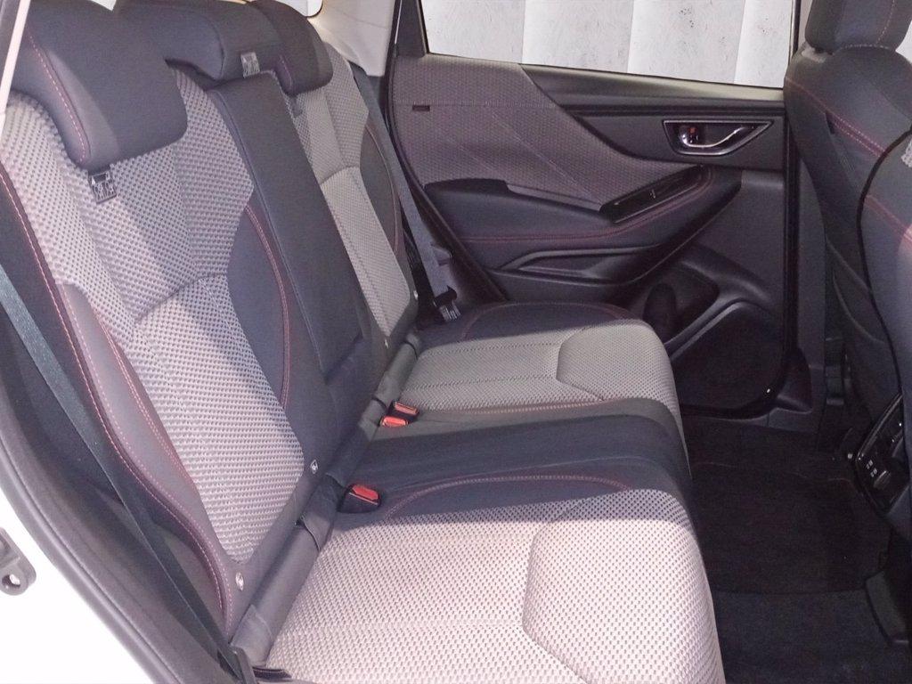 SUBARU Forester 2.0i e-boxer 4dventure lineartronic del 2024