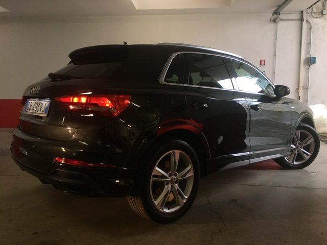 AUDI Q3 35 TDI S tronic S line edition