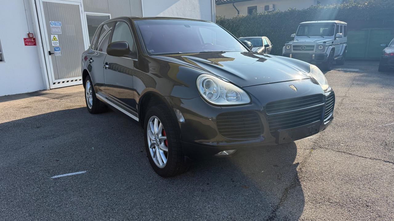 Porsche Cayenne 4.5 cat Turbo