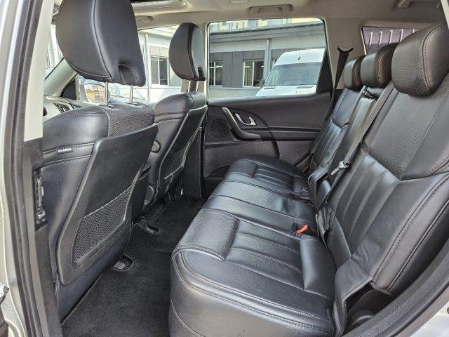 MAHINDRA XUV500 2.2 16V AWD W10 7POSTI