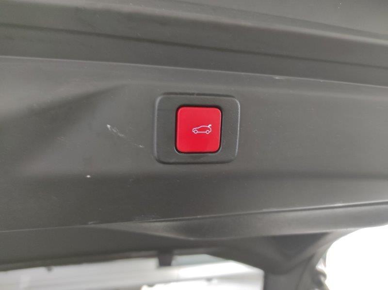 PEUGEOT 3008 3ª serie - 3008 Hybrid 145 e-DCS6 GT