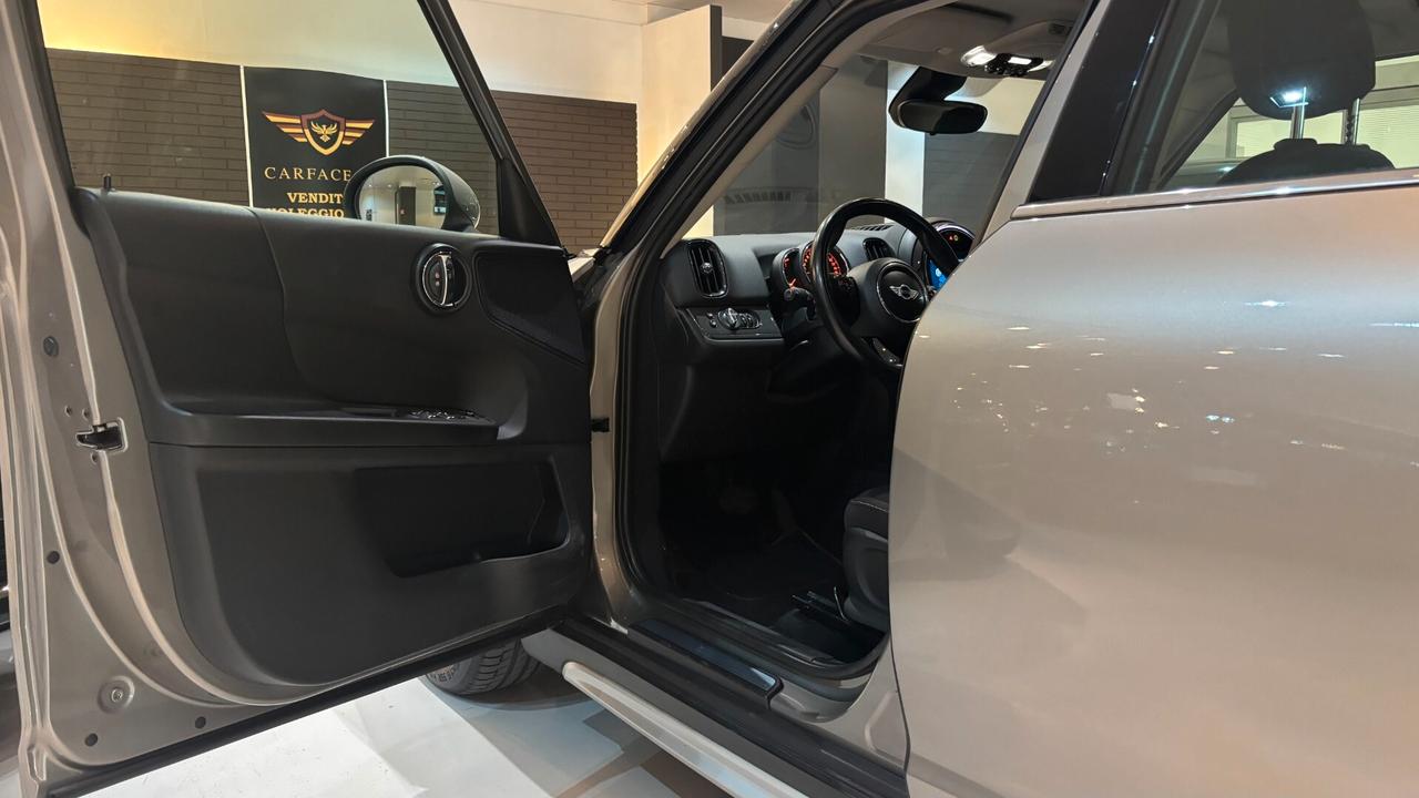 MINI COOPER COUNTRYMAN 1.5 BENZINA 102CV - 2017