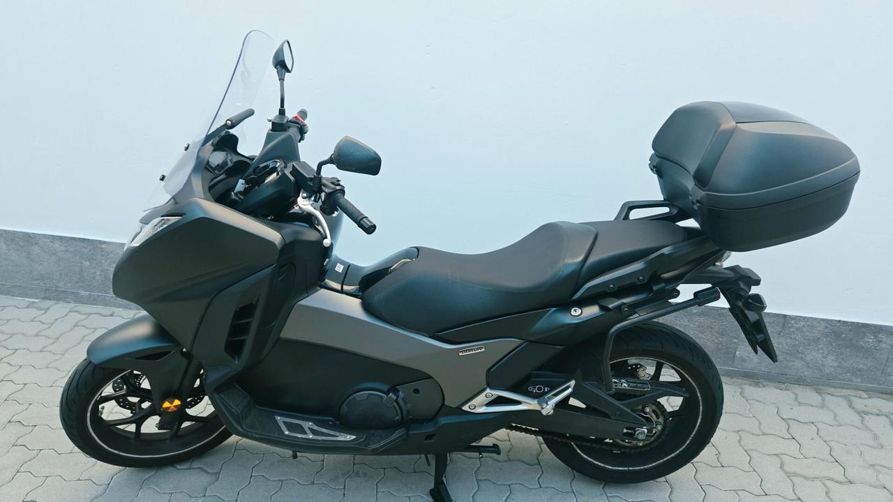 Honda Integra 750 ABS