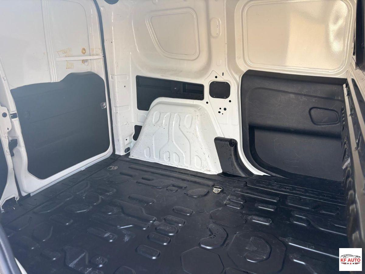 FIAT doblÃ² cargo 1.6 mjt 16v SX 105cv 3p.ti E6
