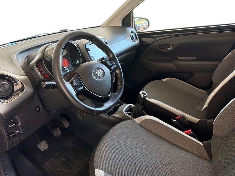 Toyota Aygo 1.0 x-wave 5p