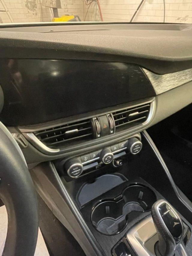 ALFA ROMEO Giulia 2.0 Turbo 280 CV AT8 AWD Q4 Competizione