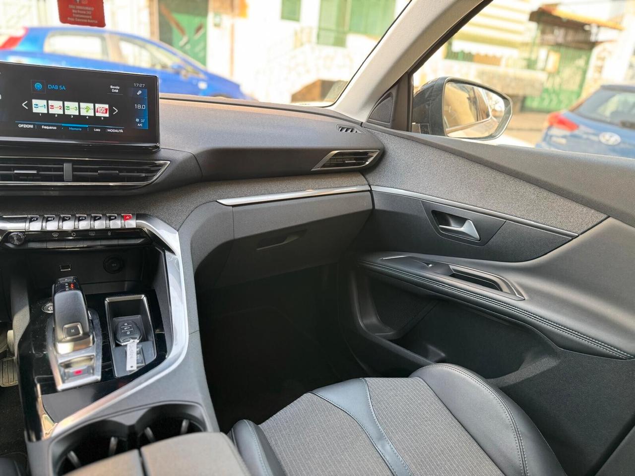 Peugeot 3008 BlueHDi 130 S&S EAT8 Allure